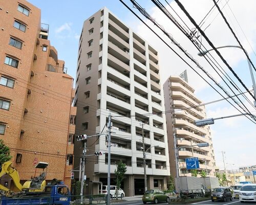01813420exterior1L